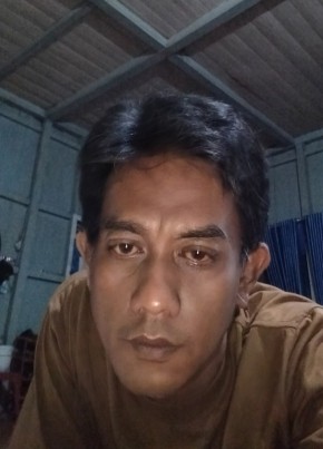 Adi из Kota Palembang 18 лет