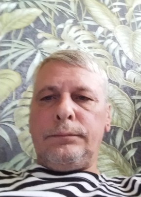 Олег из Костромы 18 лет