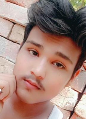 Akash, 19, India, Bhātpāra