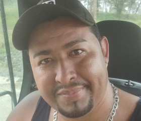 Dilson, 39, Liberia