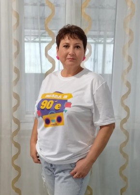 Елена из Новоплатнировскаи 51 год
