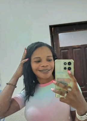 Odile seheno из Antananarivo 30 лет