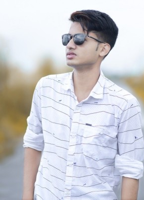 Vikas, 19, India, New Delhi