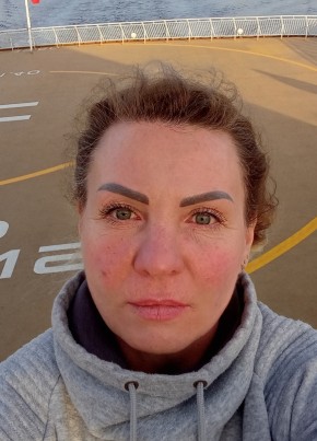 NATALIIA из Bergen 46 лет
