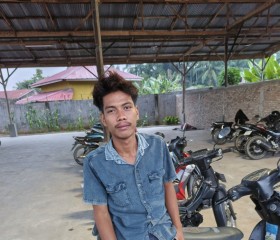 Riski, 18, Tanjungbalai