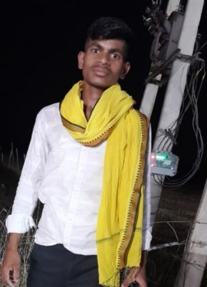 Suresh sing, 22, India, Lucknow