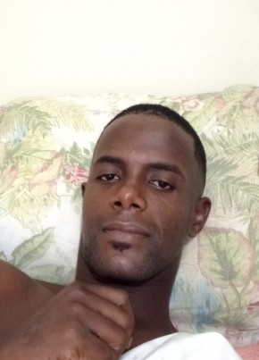 Carlos из Punta Cana 32 года