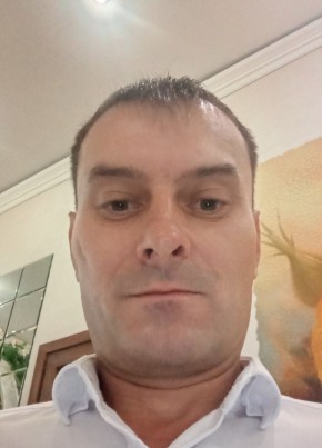 Иван из Bălți 39 лет