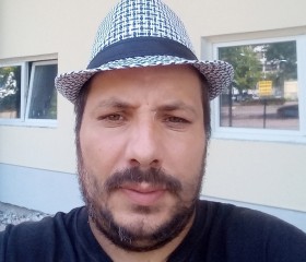 Valentin, 44, Ghidigeni