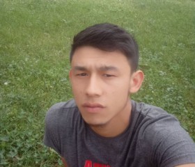 Muhammad, 24, Uchkeken