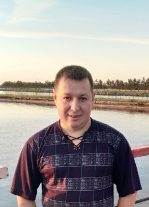 Александр из Шексны 47 лет