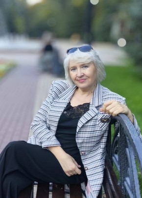 Валентина из Воронежа 65 лет