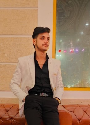 Dev, 21, India, Dhāmpur