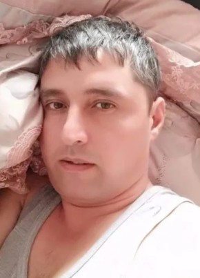 Адам, 41, Россия, Губкинский