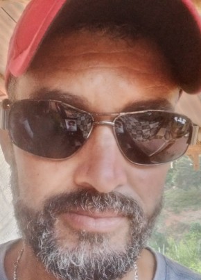 Andre из Governador Valadares 44 года
