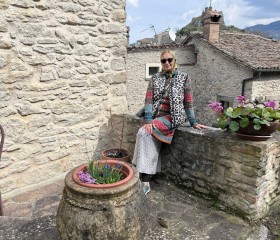 Svetlana, 59, Bari