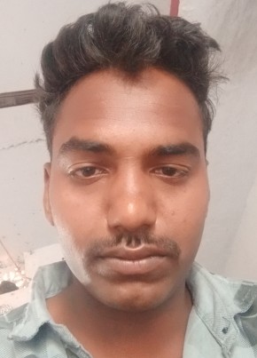 Gulam sarwar, 18, India, Varanasi