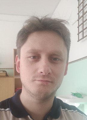 Роман, 35, Россия, Серов
