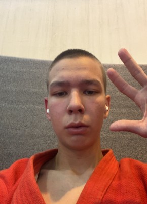 Bogdan, 18, Россия, Пермь