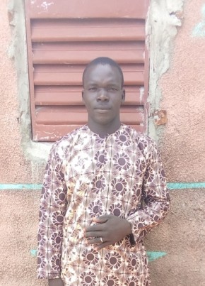 Youssouf Doumbia, 29, République de Guinée, Kankan