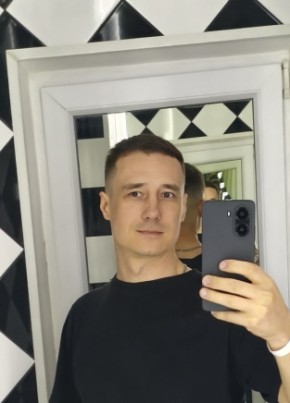 Максим из Пионерское 31 год