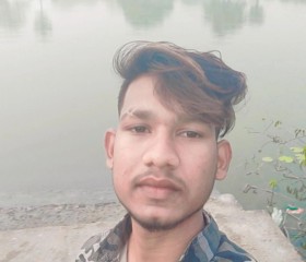 Omm, 20, Bhuban