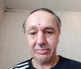 Константин, 67 лет, Дніпро