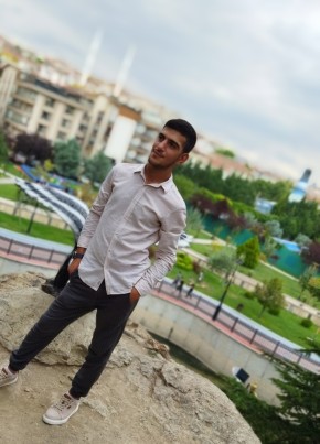 Koran Bozer, 21, Türkiye Cumhuriyeti, Kırıkkale