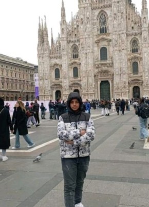 ZEYAD, 22, Repubblica Italiana, Milano