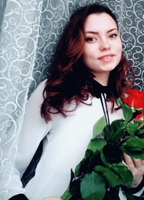 Дарья, 25, Россия, Называевск