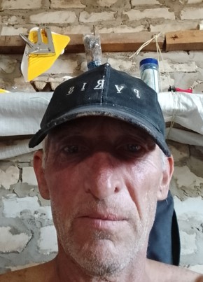 Роман из Енотаевки 54 года