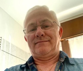 McCarty, 46, London