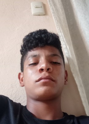Alexander gamboa, 18, República del Ecuador, Guayaquil