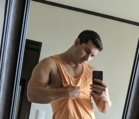 Brandon, 29, Yokosuka