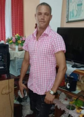 Anthony Quezada, 39, República de Santo Domingo, Santo Domingo