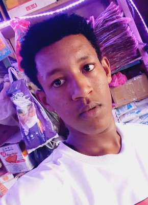 Bulchaa ibsa, 19, Ethiopia, Addis Ababa