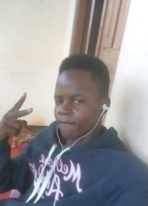David junior, 25, Republic of Cameroon, Ébolowa
