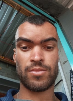 Matheus kefita из Cascavel (Paraná) 24 года