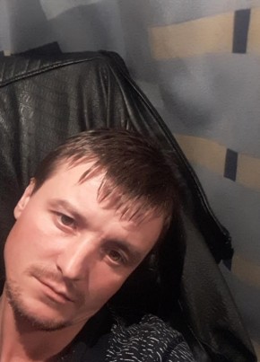 Анатолий, 32, Россия, Москва