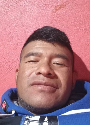 Dave Adoni, 33, República de Guatemala, San Pedro Sacatepéquez