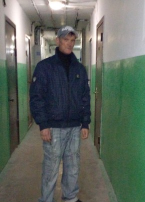Aleksey Pankov, 46, Russia, Artem