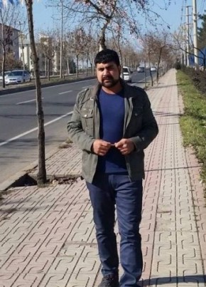 Emir  can, 33, Türkiye Cumhuriyeti, Diyarbakır
