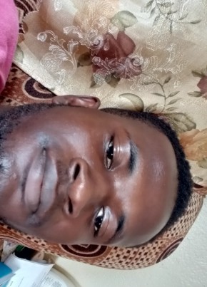 Emile, 40, Sierra Leone, Freetown