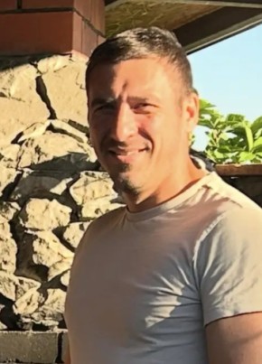 Михаил из Воронежа 36 лет