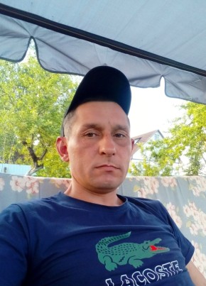 Денис, 37, Россия, Дно