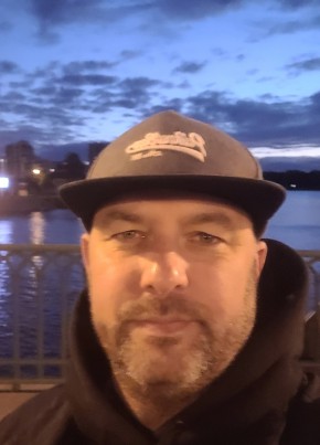 Oleg, 41, Russia, Saint Petersburg