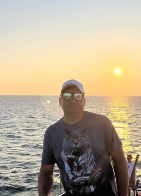 Алексей из Твери 42 года