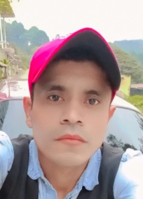 Jorge López, 33, República de Guatemala, Cobán
