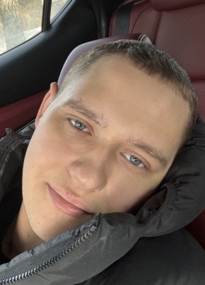 Денис из Сыктывкара 23 года