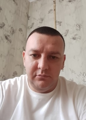 Дмитрий из Москвы 33 года